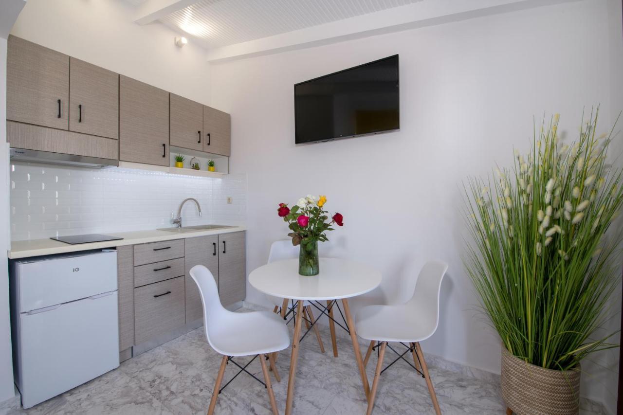 Aretousa Studio Apartment Chania  ภายนอก รูปภาพ